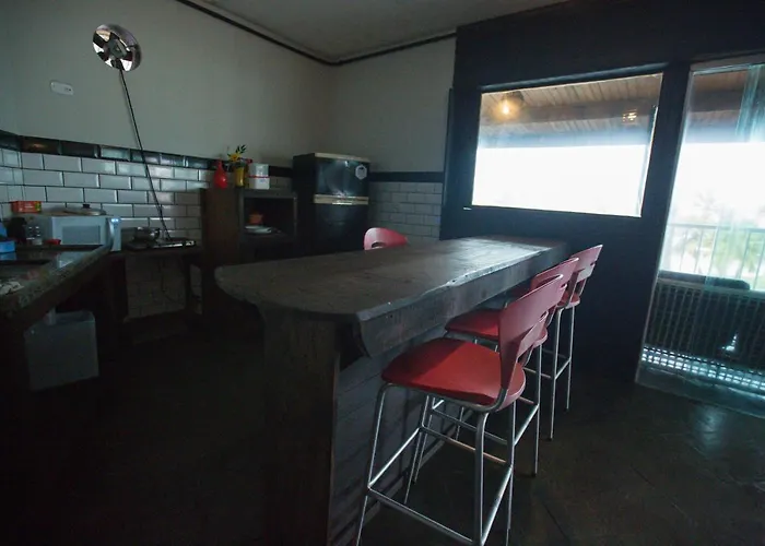 Curvao Surf House