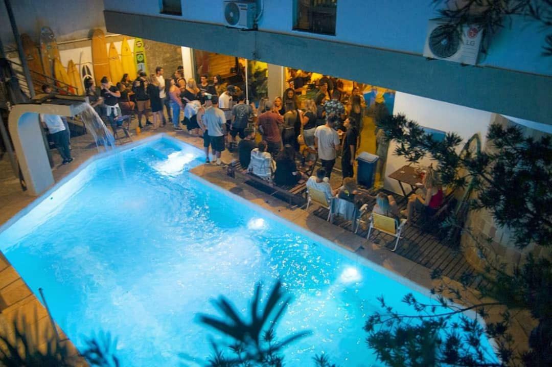 Hostel Curvao Surf House